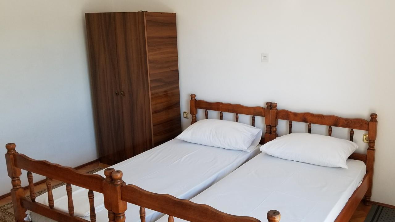 Guesthouse Kodre Ulcinj Bagian luar foto